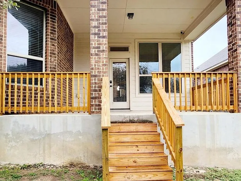 Wow look nice 
Stairs to backyard