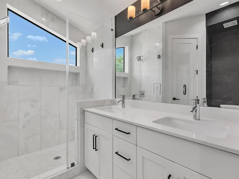 408 W Odell St #2 — Photo 19