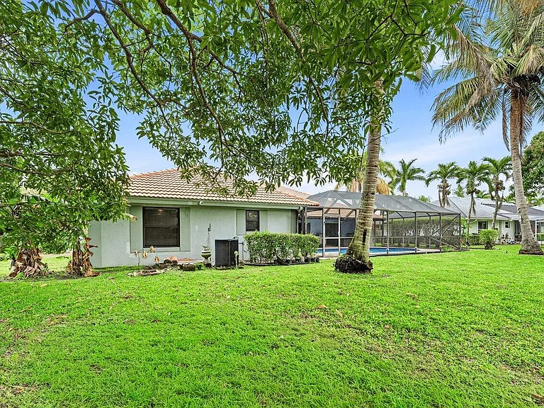 13710 Callington Dr — Photo 26