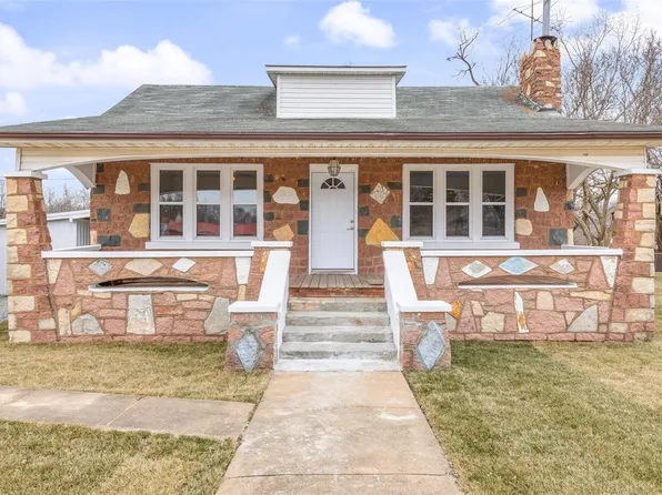 130 N Large St, Park Hills, MO 63601