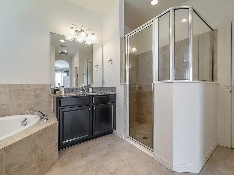 8214 Willow Beach Dr — Photo 10