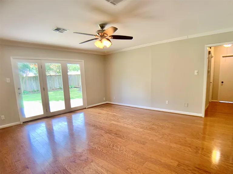 9634 Fairdale Ln — Photo 12