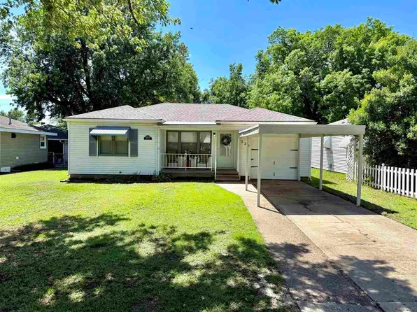 320 N Peachtree St, Ponca City, OK 74601