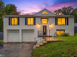 302 Taurus Dr, Fort Washington, MD 20744