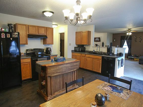 5th image of 2747 Priest Dr