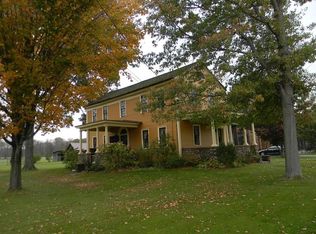 15 Hillside Rd, Deerfield, MA 01373