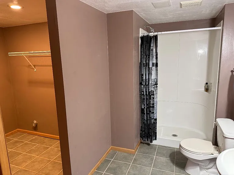 606 Samuel Dr — Photo 18