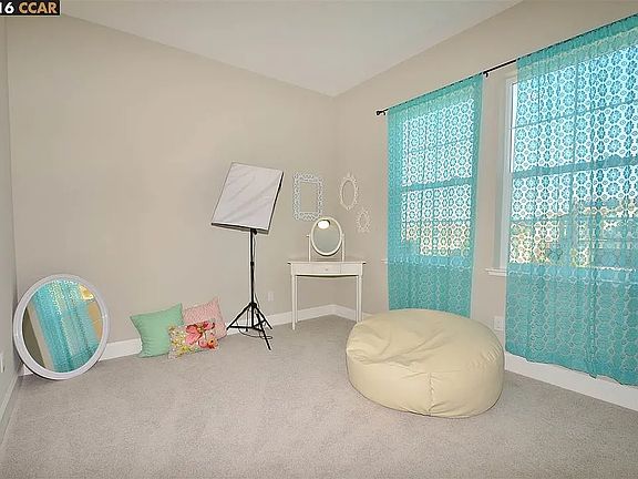 4th image of 541 N Miraloma Ct