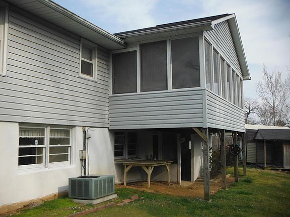 4th image of 703 Scenic Dr