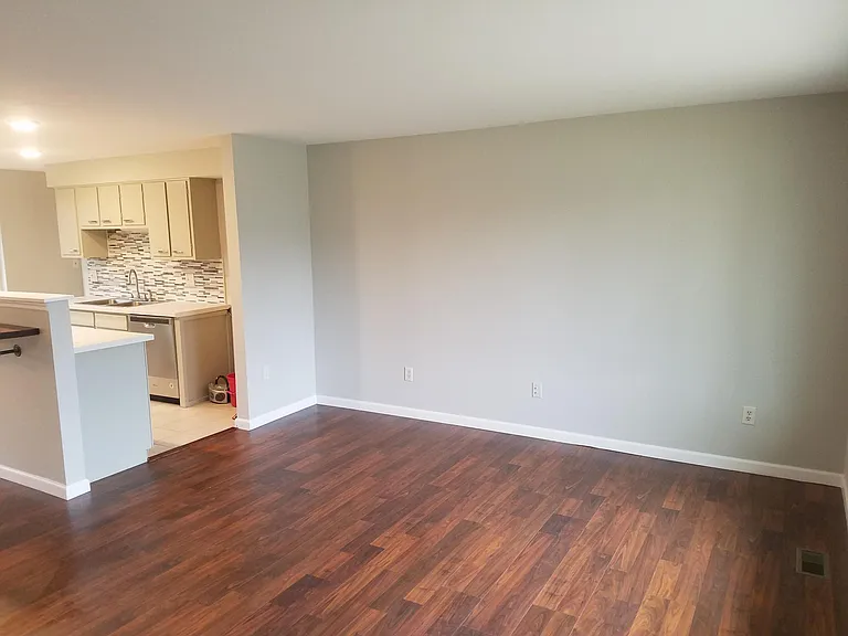 434 Nies Ave — Photo 18