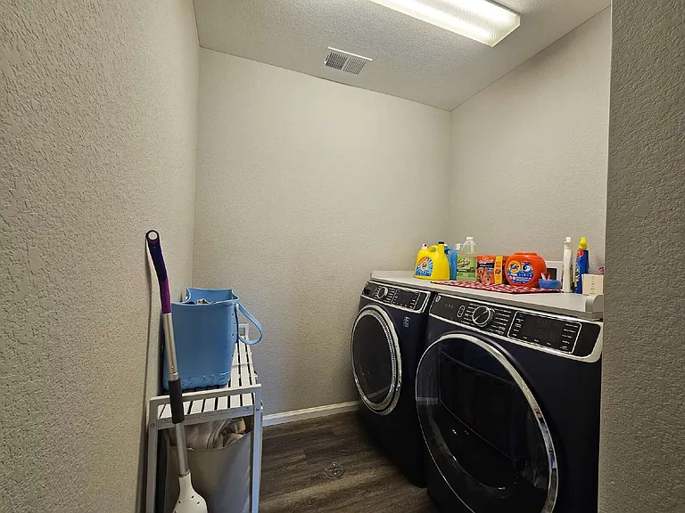 5186 Ditmars Ln — Photo 29