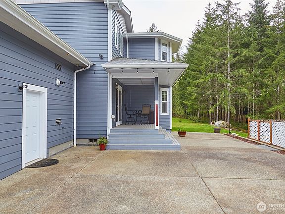 3rd image of 4909 SW Old Clifton Road