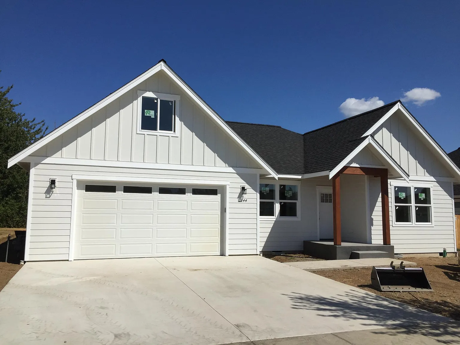 3 bed, 2.5 bath, 2069 sqft, $2,950 — Photo 3