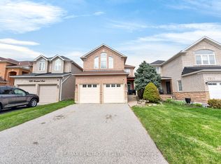 7321 Rosehurst Dr, Mississauga, ON L5N8P1