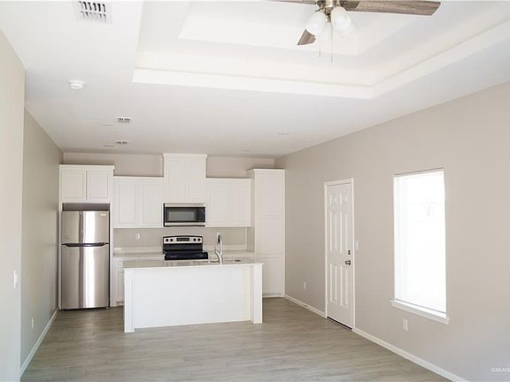2nd image of 1608 N Canelo Dr Unit 4