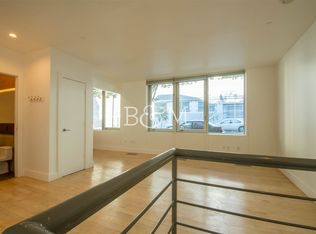 24 Dunham Pl, Brooklyn, NY 11249