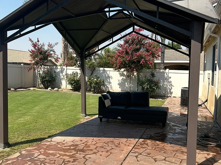 10709 Desert View Pl — Photo 28