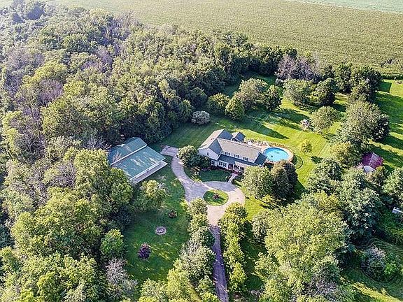 4th image of 11585 Hall Rd