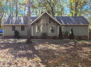 596 Forrest Dr, Reidsville, NC 27320