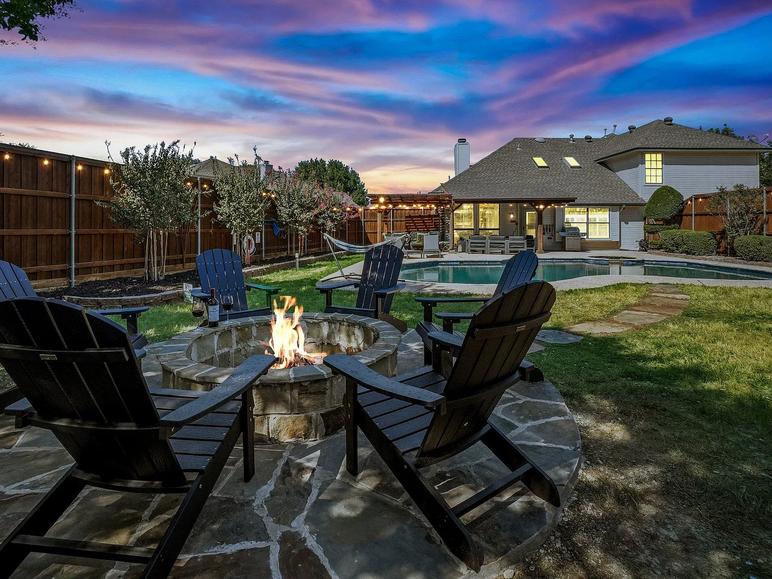 5 bed, 3.5 bath, 2990 sqft, $9,750 — Photo 1