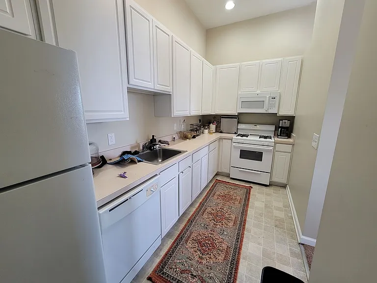 2300 N Calvert St — Photo 22