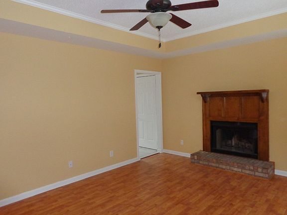 3rd image of 2021 Windroe Dr