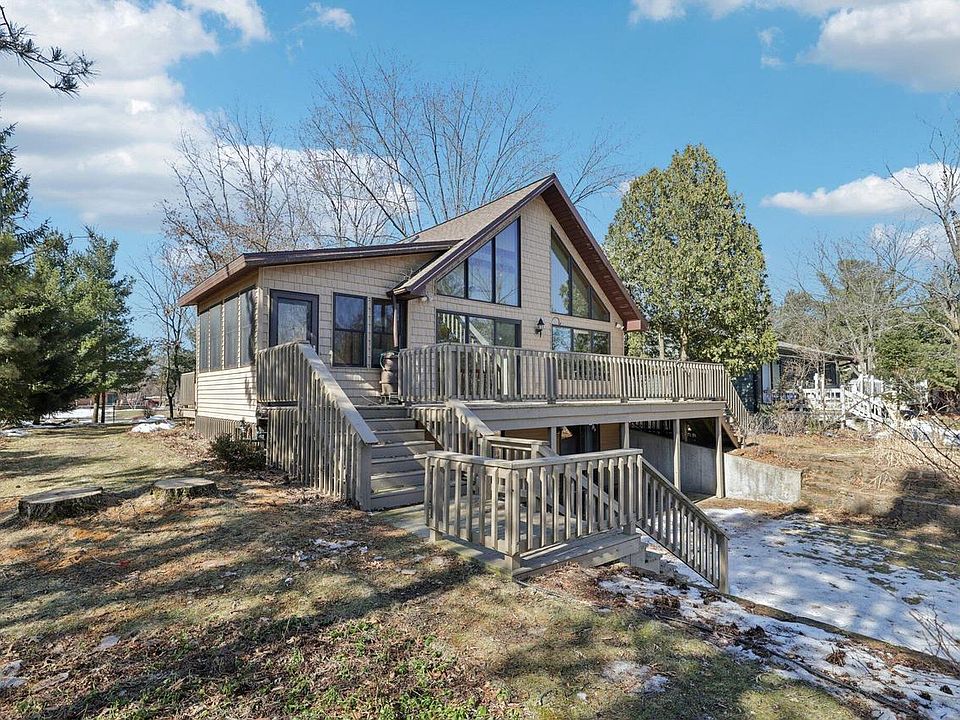 1st image of 262 Cranbrook COURT