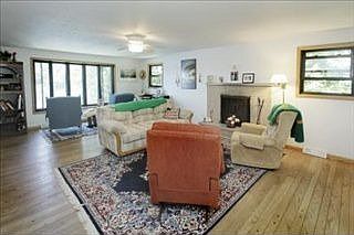 5th image of 27440 Manstrom Dr