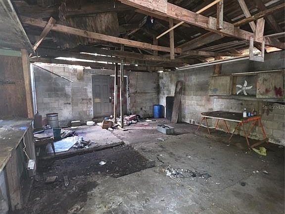 5th image of 215 10TH WAHNETA STREET W