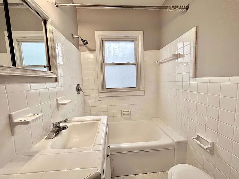 62 Madison Ct #4 — Photo 11