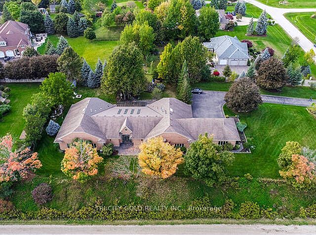 1st image of 16 Ochs Dr