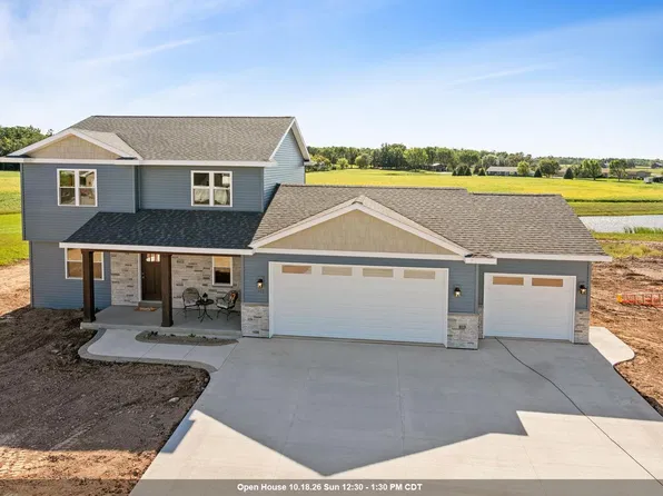 471 Rustic Ridge Dr, Brillion, WI 54110