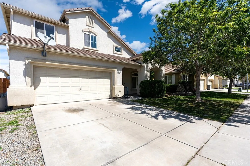 3143 Blue Bells Ct photo 1