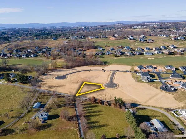 140 Radnor Ct, Harrisonburg, VA 22801