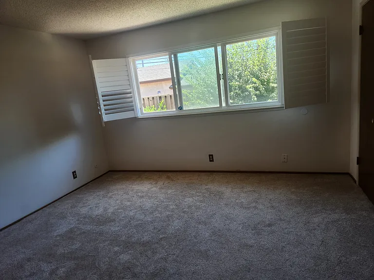 4916 Omar St — Photo 17