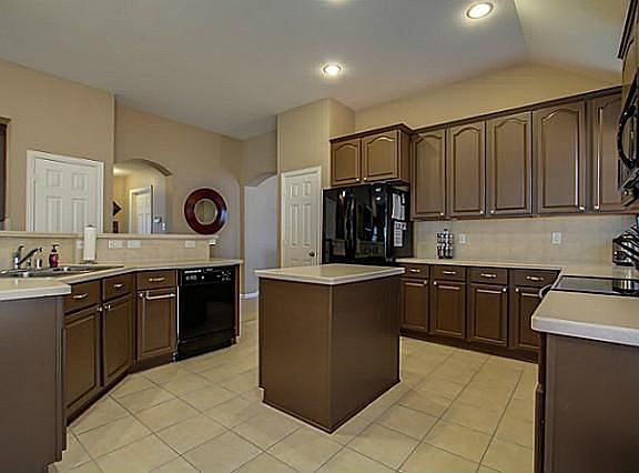 2nd image of 9324 Niles Ct