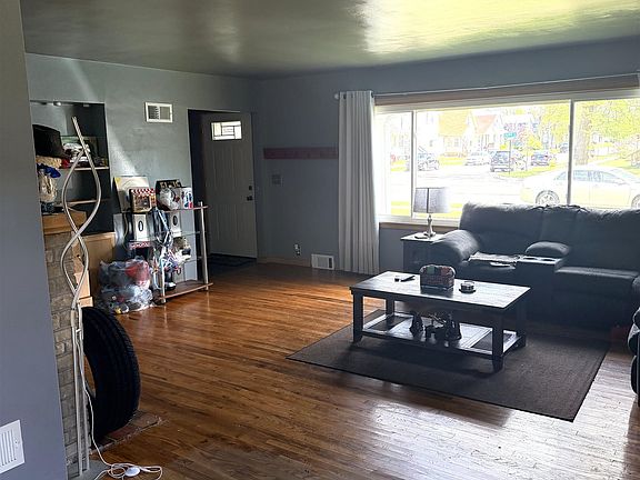 4th image of 1509 Pierce Ave
