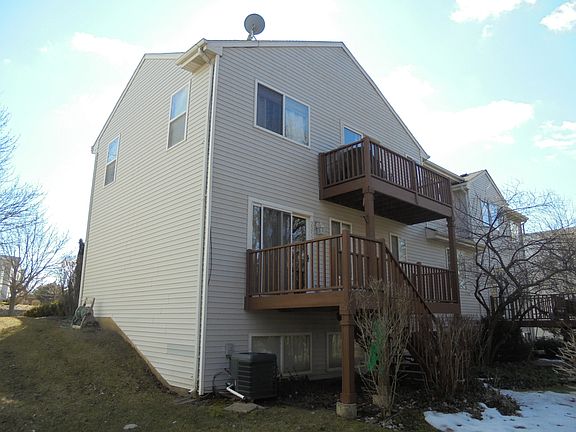 2nd image of 2252 Woodside Dr