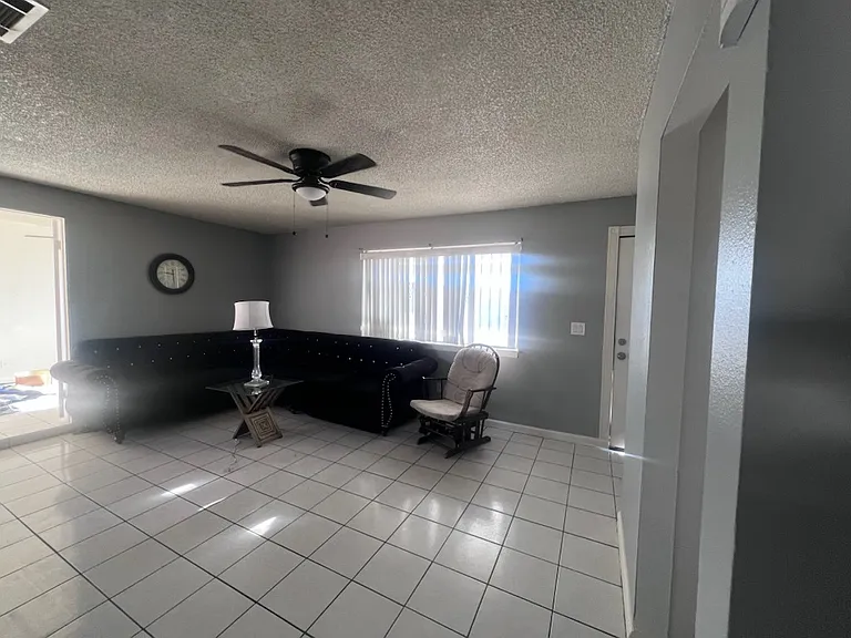 4947 San Rafael Ave — Photo 1