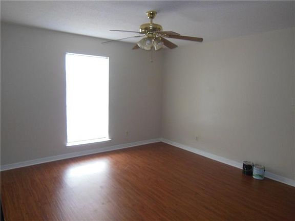 2nd image of 4218 Hessmer Ave APT 209