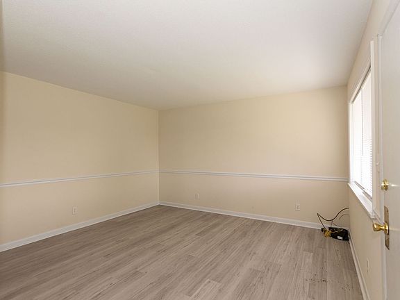 4th image of 291 S Finley St #1B-1Ba