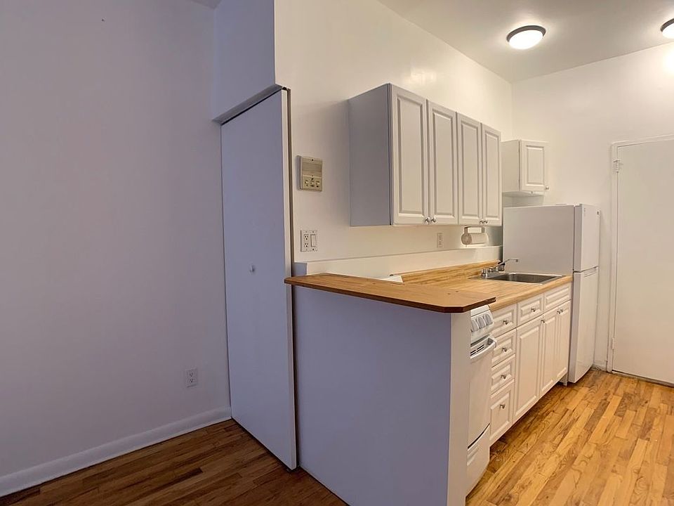1st image of 216 E 77th St APT 2B