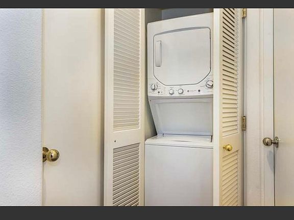 4th image of 432 Por La Mar Cir #432