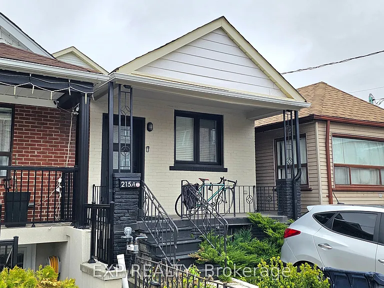 215A Chambers Ave — Photo 1
