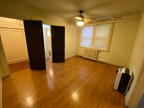 2nd image of 2106 Garfield Ave