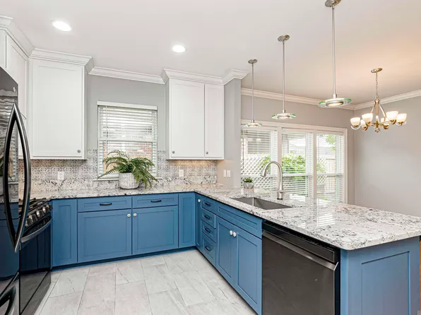 10316 Springvalley Ave, Baton Rouge, LA 70810