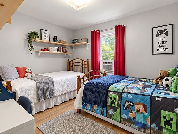 5th image of 27 Henry St