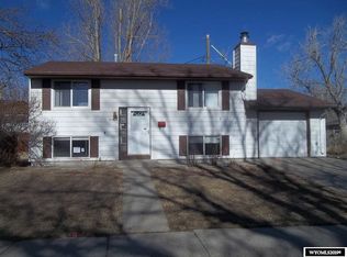 1040 Trigood Dr, Casper, WY 82609