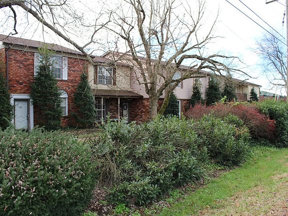 2nd image of 934 Coarsey Dr
