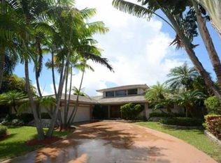 618 Hibiscus Dr, Hallandale Beach, FL 33009